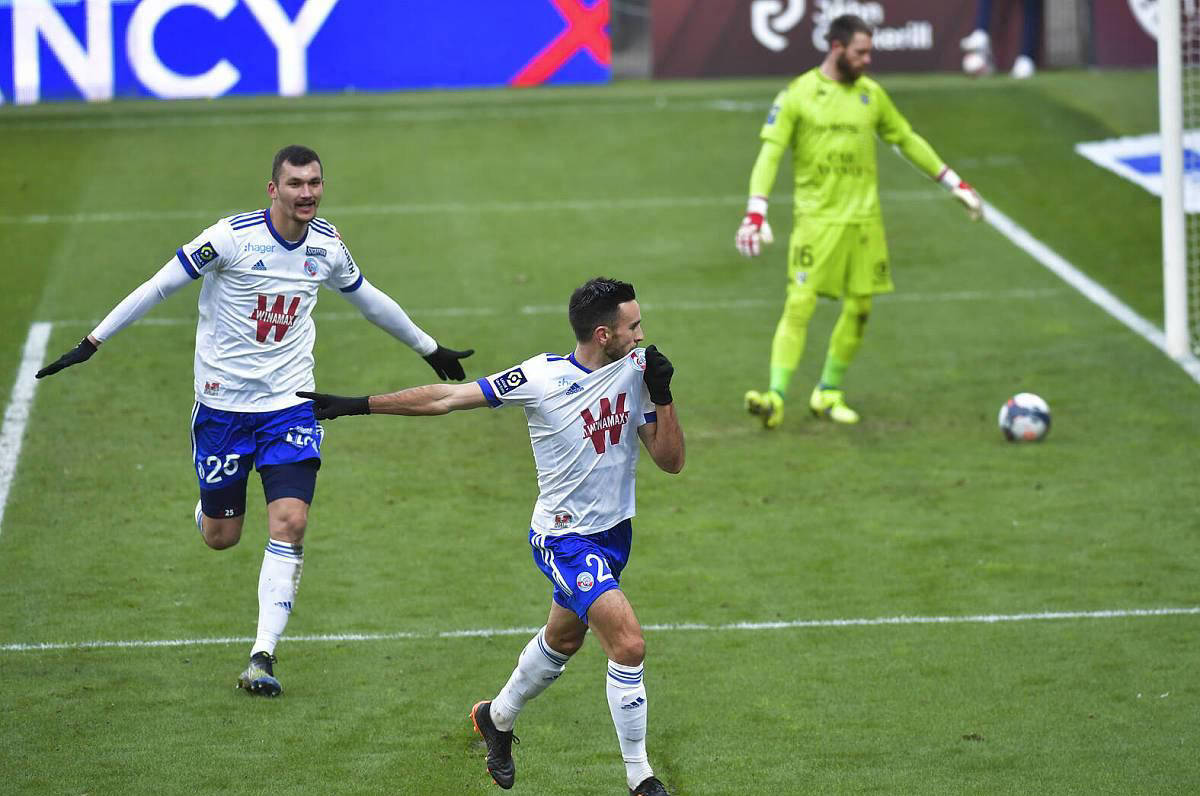 争夺欧冠席位的关键战：斯特拉斯堡迎战圣埃蒂安