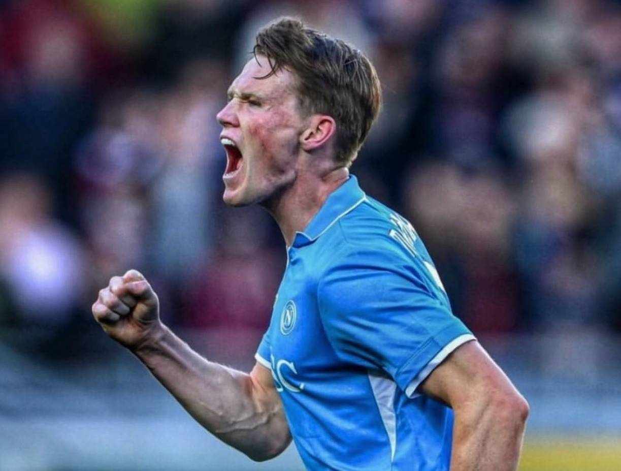 2-0！意甲冠军诞生，55岁孔蒂创纪录，还激活曼联弃将：轰13球4助