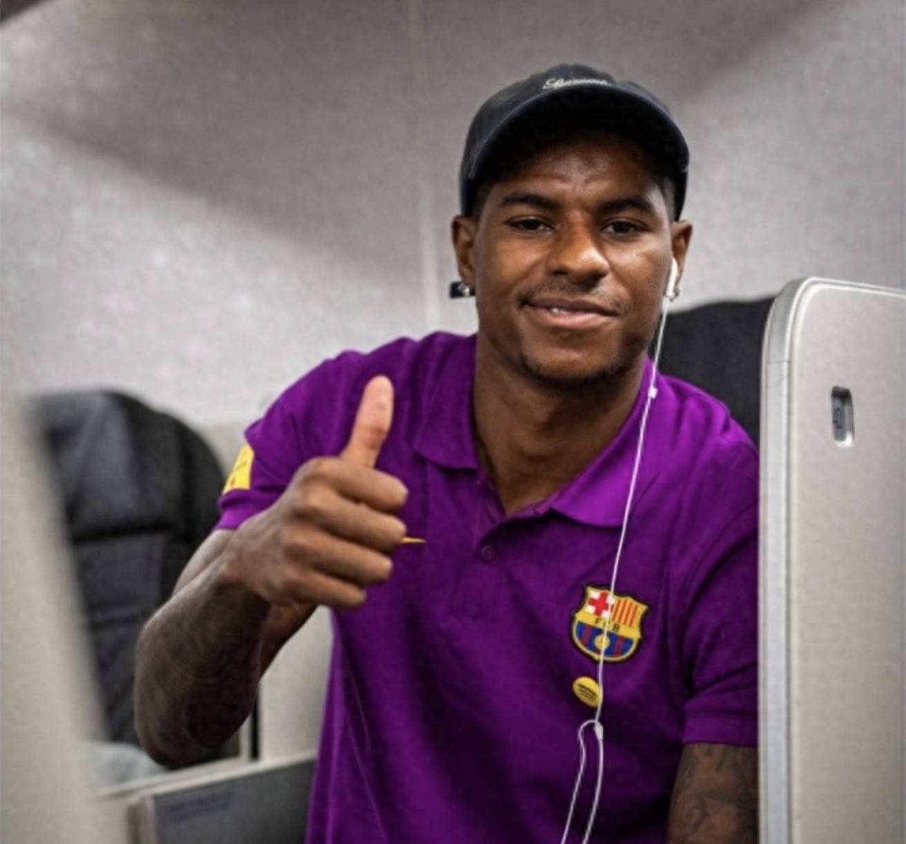 巴萨下达逐客令,11年功勋失宠!被弗里克撤销队长,88%球迷赞成